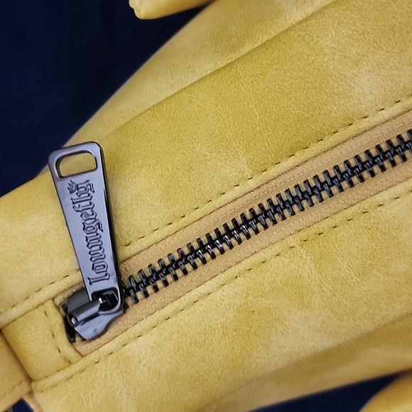 Loungefly Nightmare Before Christmas Undead Toy Duck Crossbody Bag - Picture 7 of 8